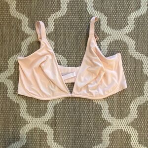 Victoria’s Secret bra  incredible unlined plunge bra size 38DDD